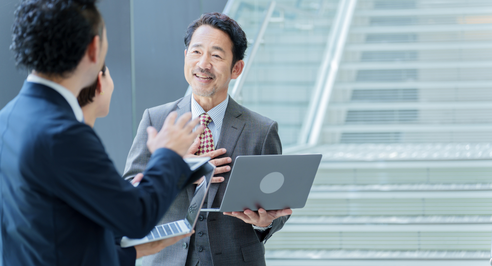 65歳以降も働きたいシニア世代は約7割！現役世代の6割超がシニア世代の経営・管理職登用を前向きに捉える／高年齢者雇用に関する意識調査