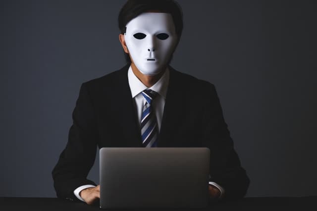 偽物のヘッドハンターは存在する?